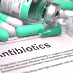 ¿Por qué no es aconsejable abusar de los antibióticos?