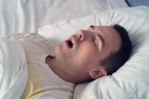 La apnea del sueño y cómo tratarla